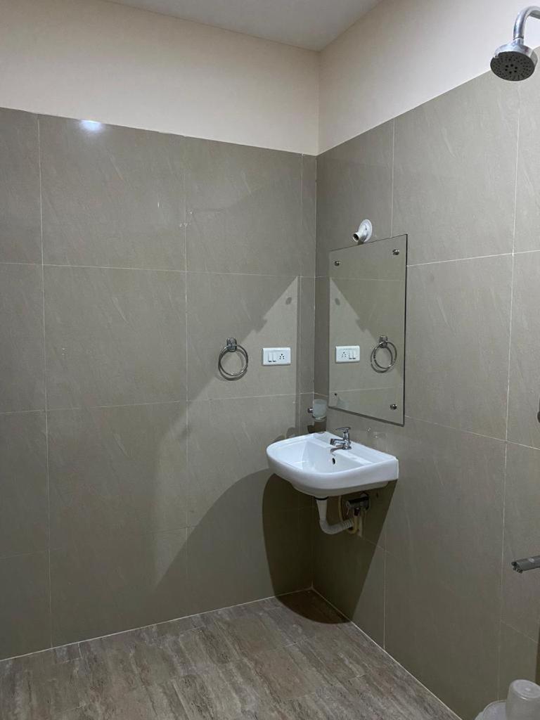Akshatha Home Stay بنغالور المظهر الخارجي الصورة