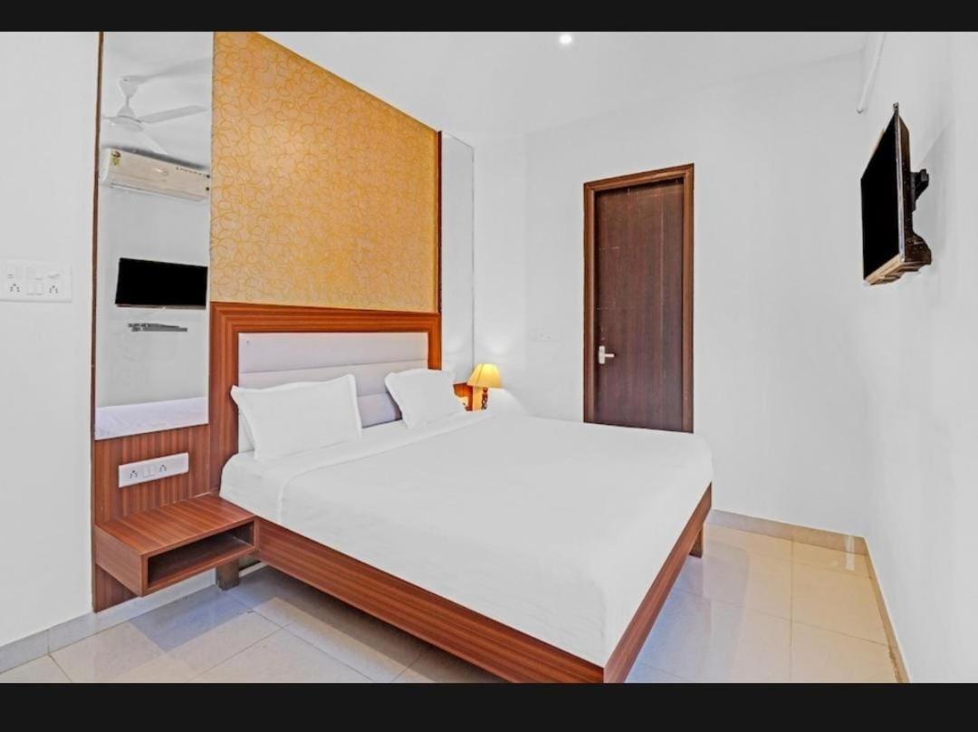 Akshatha Home Stay بنغالور المظهر الخارجي الصورة